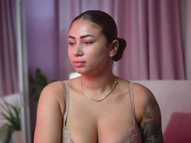AmeliaBarbie live cam on BongaCams