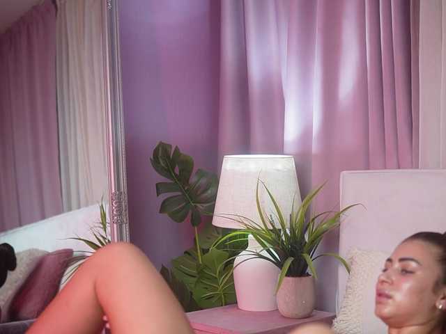 AmeliaBarbie live cam on BongaCams