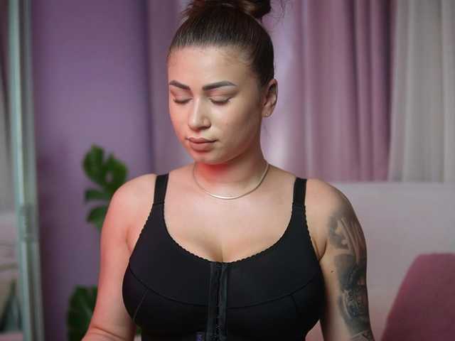 AmeliaBarbie's BongaCams show and profile