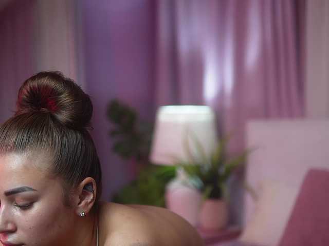 AmeliaBarbie live cam on BongaCams