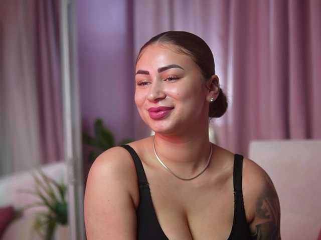 AmeliaBarbie live cam on BongaCams