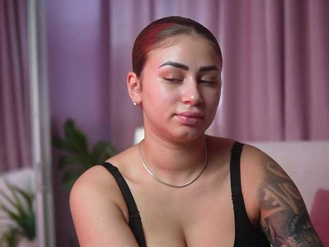AmeliaBarbie live cam on BongaCams