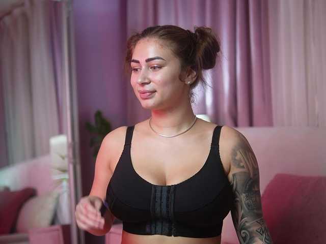 AmeliaBarbie live cam on BongaCams