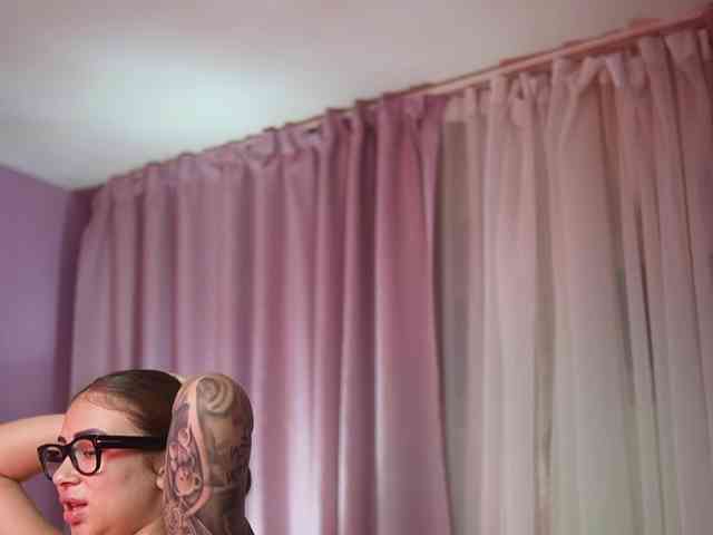 AmeliaBarbie webcam