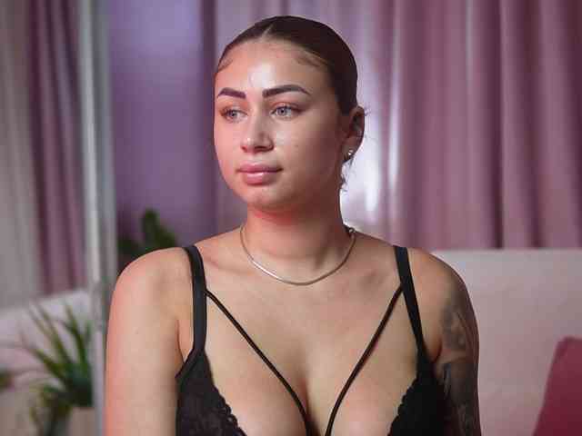 AmeliaBarbie webcam