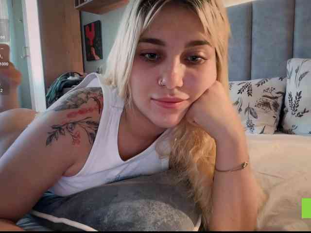 Mx_Hazelyss webcam