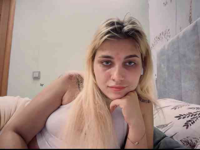 Mx_Hazelyss webcam