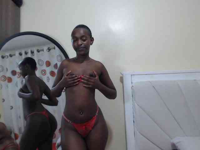 DoubleTroubleXX webcam