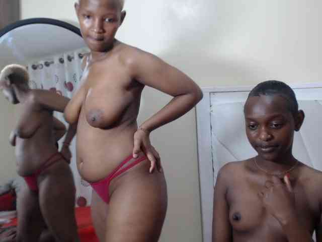 DoubleTroubleXX webcam