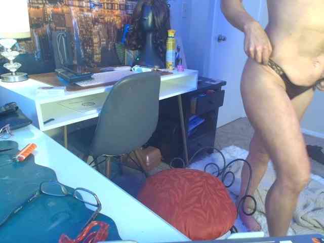 Bella_GuiltyPleasure69 webcam