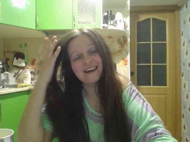 LeonoreElly webcam
