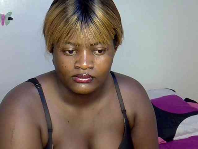 AfricanBumbum webcam