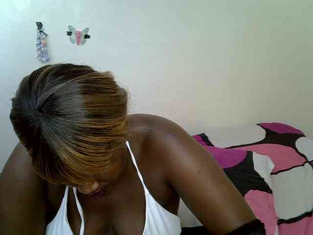 AfricanBumbum webcam