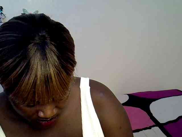 AfricanBumbum webcam