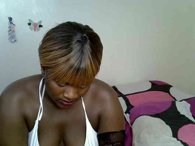 AfricanBumbum webcam