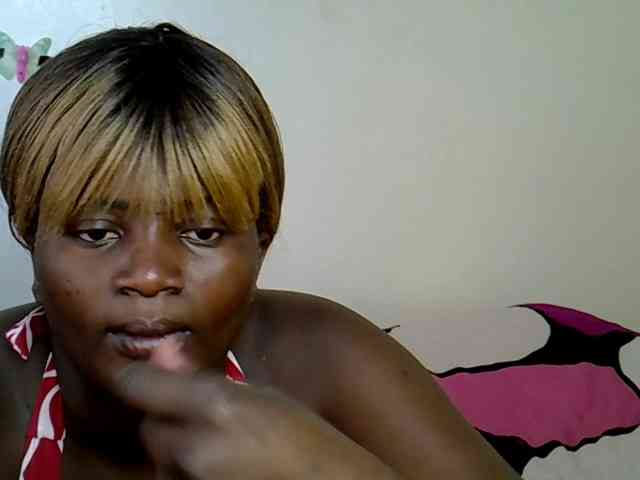 AfricanBumbum webcam