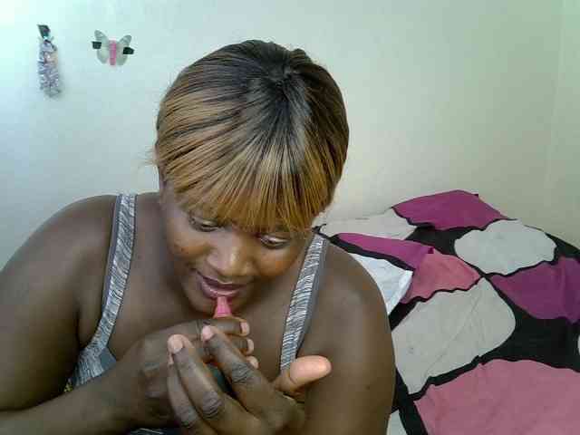 AfricanBumbum webcam