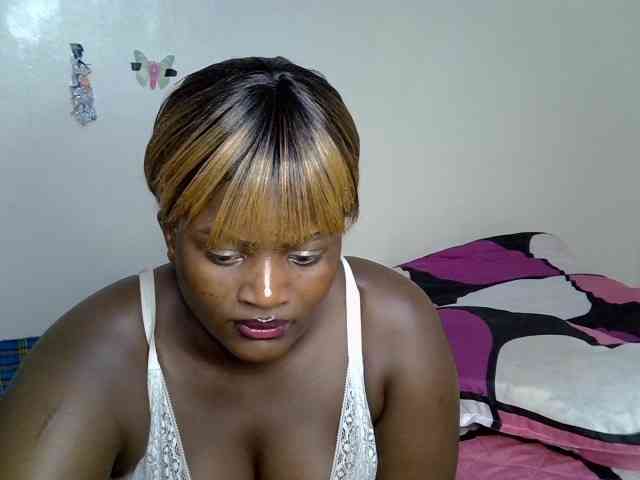 AfricanBumbum webcam