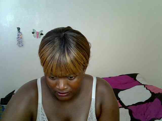 AfricanBumbum webcam