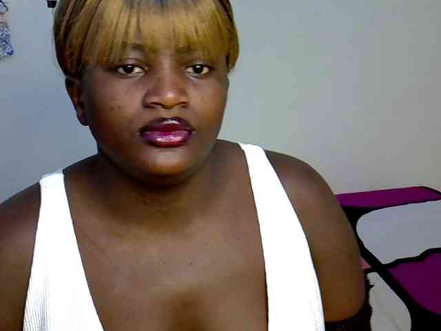 AfricanBumbum webcam