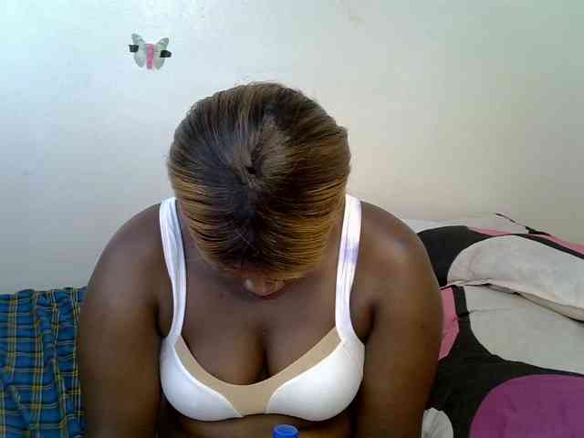 AfricanBumbum webcam