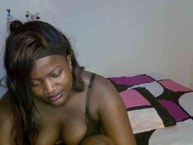 AfricanBumbum webcam