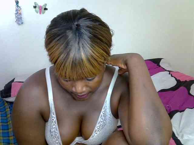 AfricanBumbum webcam