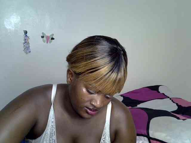 AfricanBumbum webcam