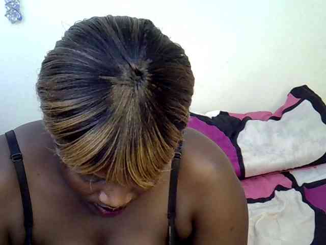 AfricanBumbum webcam