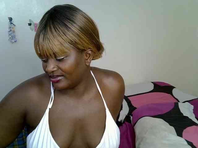 AfricanBumbum webcam