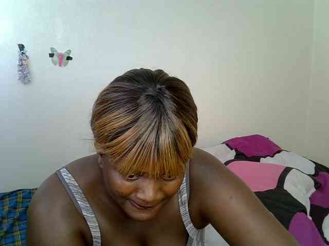 AfricanBumbum webcam