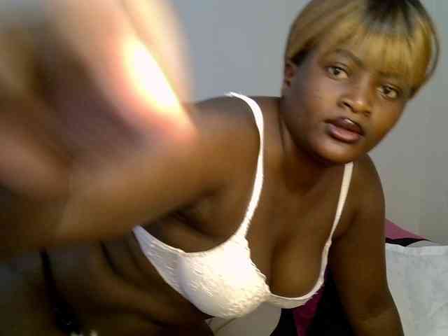 AfricanBumbum webcam