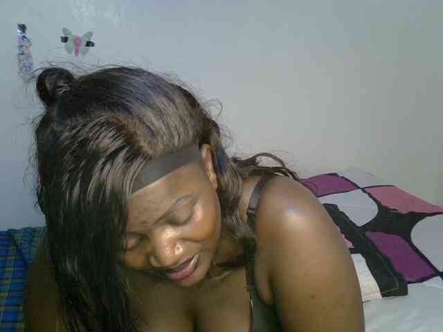 AfricanBumbum webcam