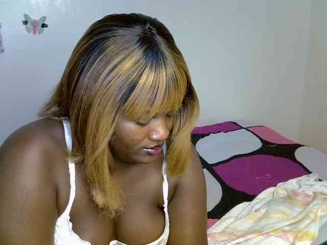 AfricanBumbum webcam