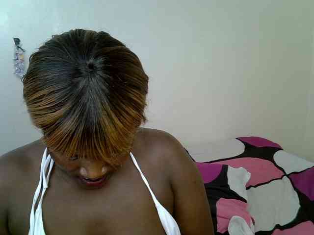 AfricanBumbum webcam