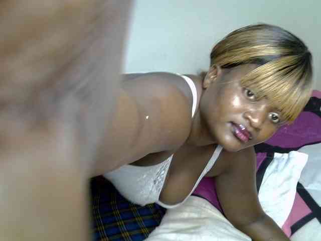 AfricanBumbum webcam