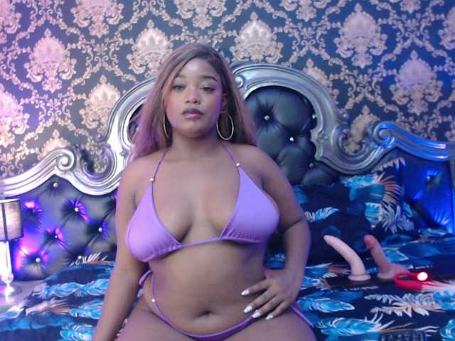 KattyMayers live cam on BongaCams