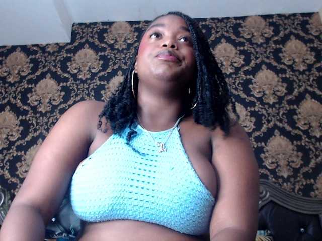KattyMayers live cam on BongaCams