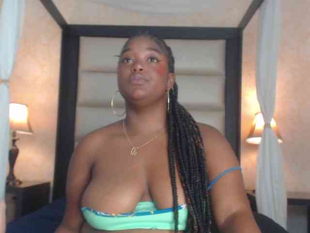 KattyMayers webcam