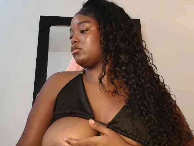 KattyMayers webcam