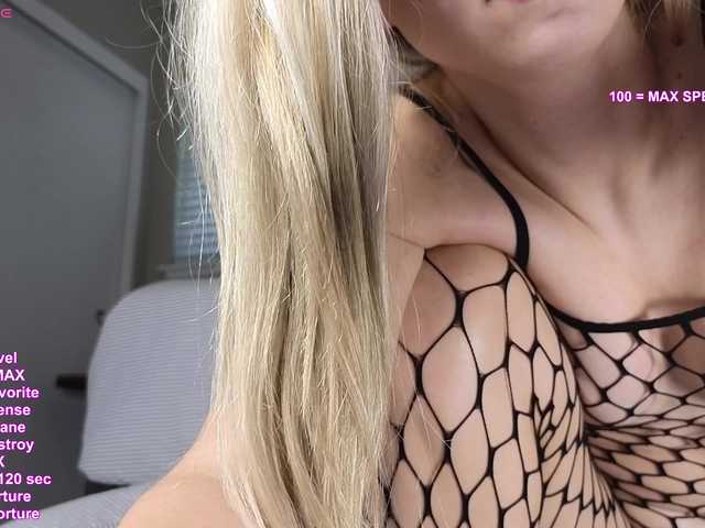 HayleeXX live cam preview