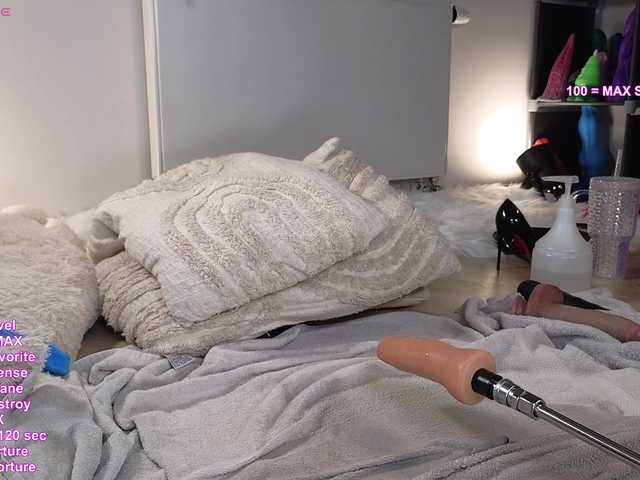 HayleeXX live cam on BongaCams