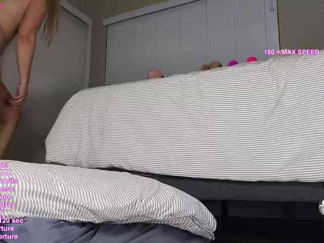 HayleeXX webcam