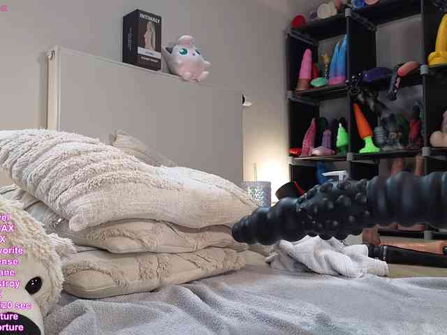 HayleeXX webcam