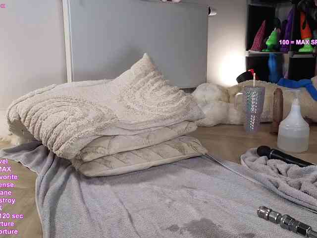 HayleeXX webcam