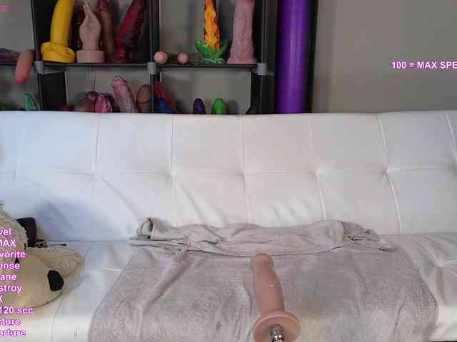 HayleeXX webcam