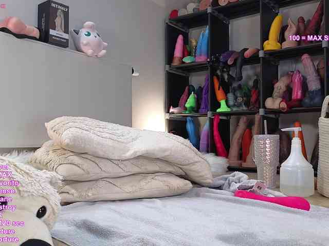 HayleeXX webcam