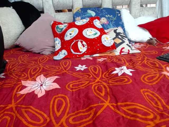 self-destruccionn's BongaCams show and profile