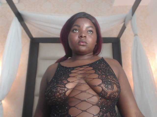 SaraThomas's BongaCams show and profile