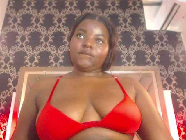 SaraThomas webcam